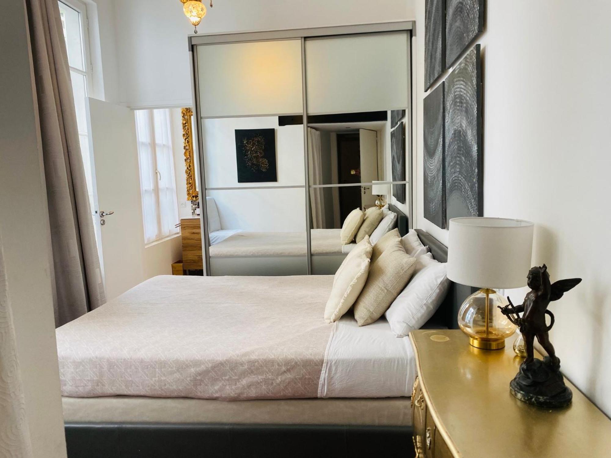 Romantic Apartment Near Le Marais Paris Dış mekan fotoğraf